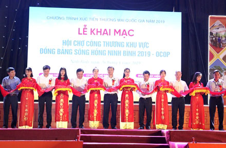 Khai mạc Hội chợ Công Thương vùng Đồng bằng sông Hồng - Ninh Bình 2019