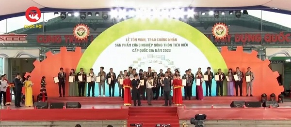 Lễ tôn vinh Sản phẩm công nghiêp nông thôn tiêu biểu cấp quốc gia 2023