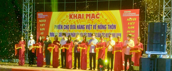 Khai mạc phiên chợ hàng Việt về nông thôn tại xã Cúc Phương huyện Nho Quan