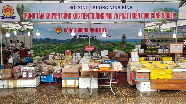 Khai mạc Hội chợ quảng bá, tiêu thụ nông đặc sản vùng miền và sản phẩm OCOP tại Hà Nội năm 2020